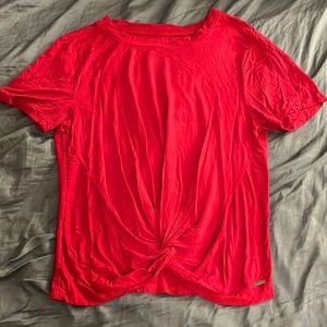 Soft red cropped tee